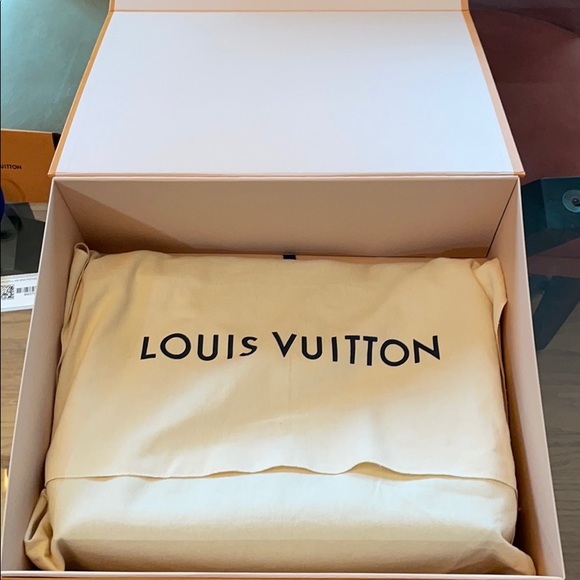 Louis Vuitton Graceful MM (SOLD) - Picture 3 of 12